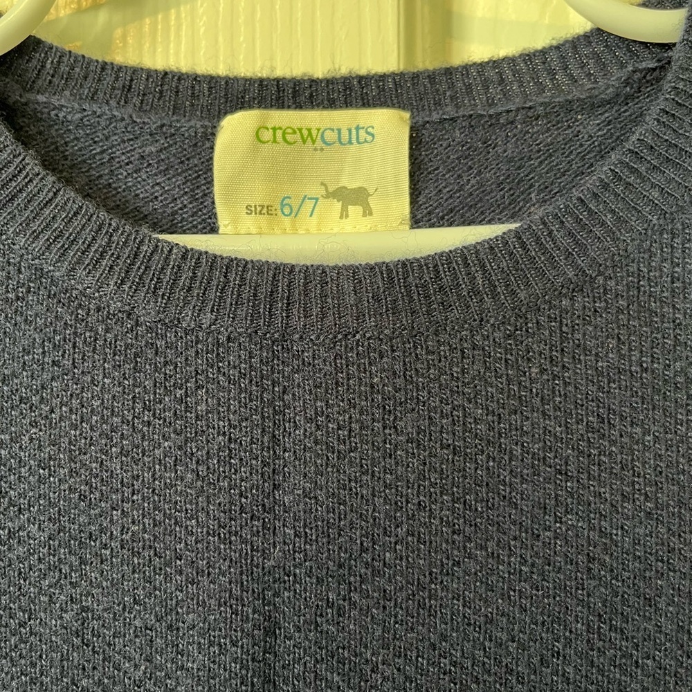 J Crew holiday sweater in 6-7 with plaid tail - Picture 3 of 8